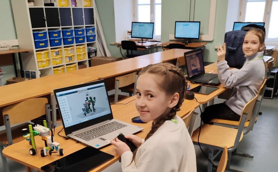 Юные полевчанки попали в специальный реестр талантливых