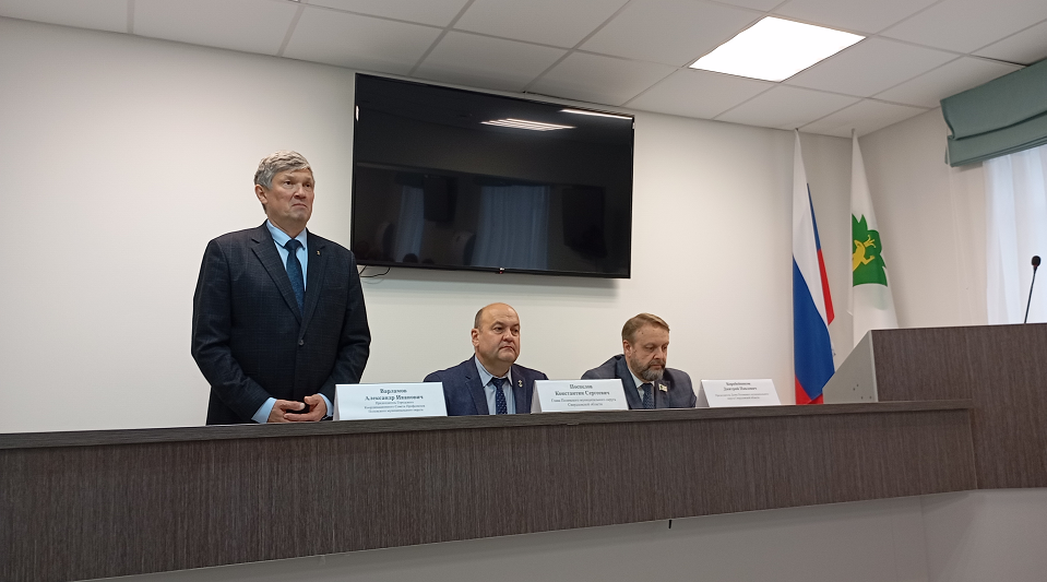 Первые лица Полевского встретились профсоюзными активистами и ответили на вопросы