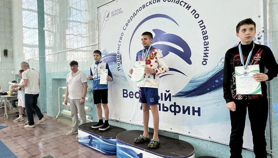 Полевские пловцы ФСК СТЗ успешно выступают на областном уровне