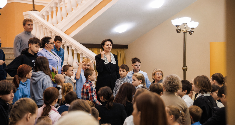 "Большая музыка для маленьких сердец - дети в областной филармонии