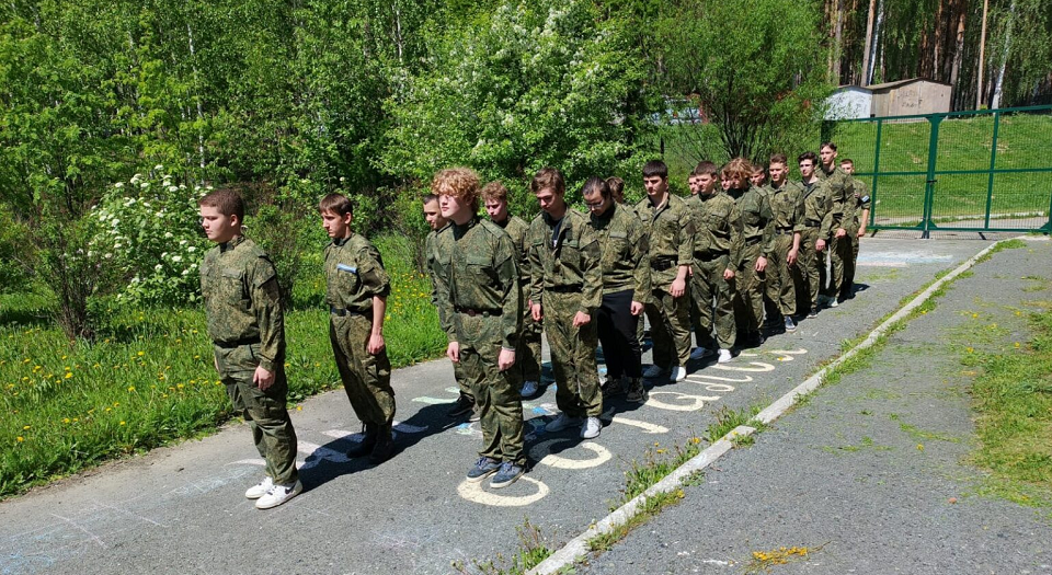 В полевских школах идут военные сборы школьников