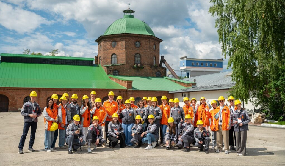 На площадке Северской домны обсудили привлечение работников в промышленность