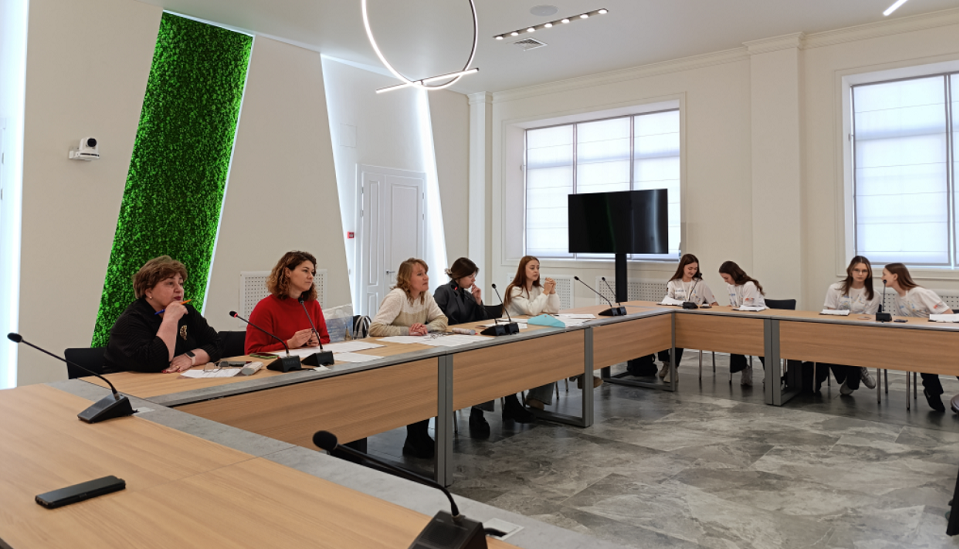 Участники "Точки опоры" в Полевском защитили профориентационные проекты