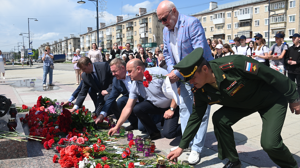 В день памяти и скорби полевчане почтили память предков