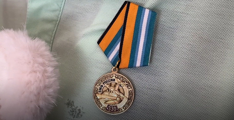 Ветерана-моряка поздравили с юбилеем