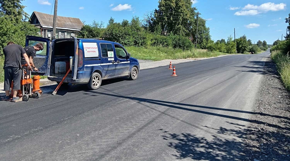 Комиссия на месте обследовала ремонтируемые дороги в Полевском