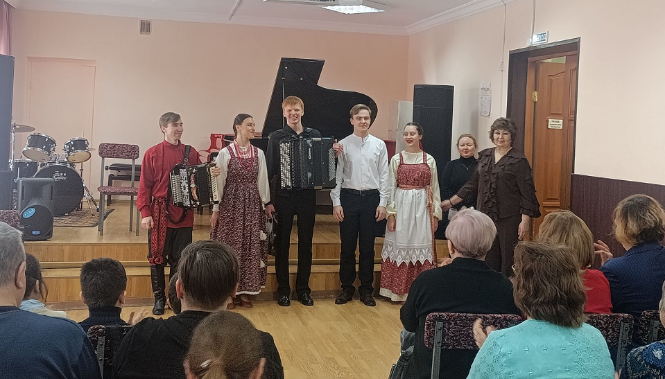 В Полевской музыкальной школе № 1 прошёл День Свердловского музыкального училища