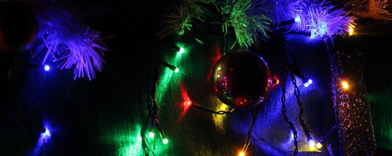 Администрация Полевского объявила конкурс уличного новогоднего оформления 