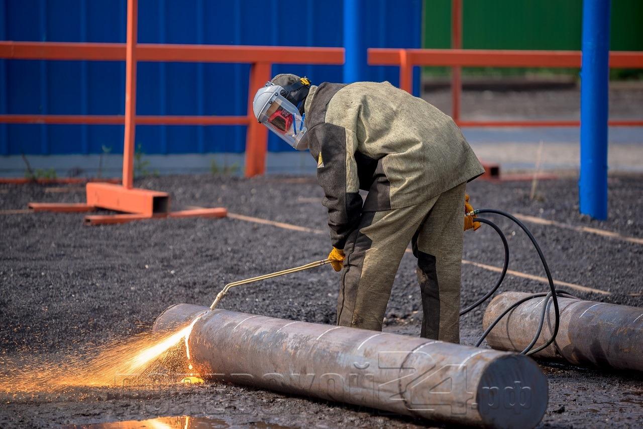 Этому учат на профессионалитете. Газорезчики и электромонтеры на СТЗ  востребованы всегда — Полевской 24.рф