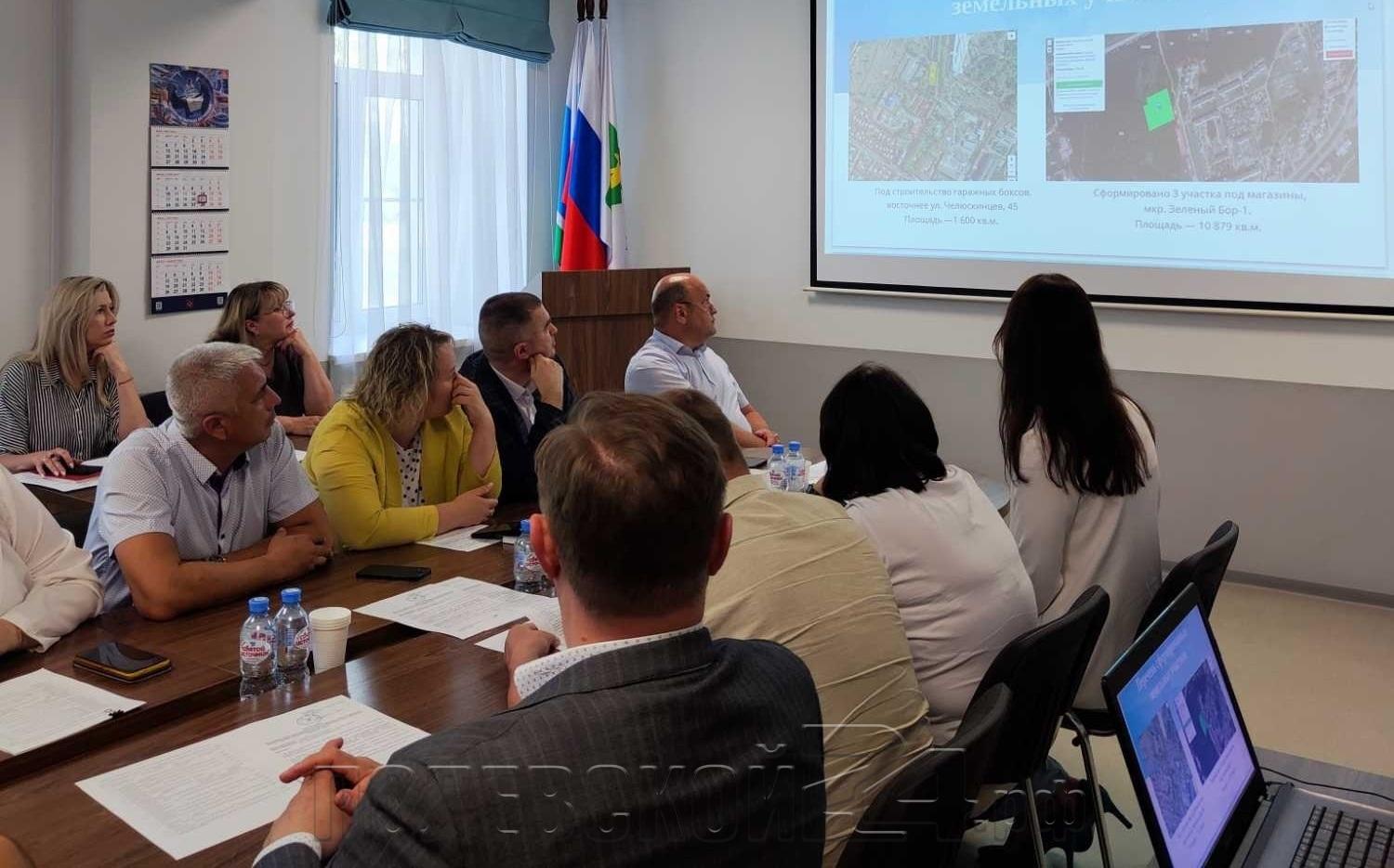 Полевским предпринимателям представили земельные участки и помещения для  освоения — Полевской 24.рф